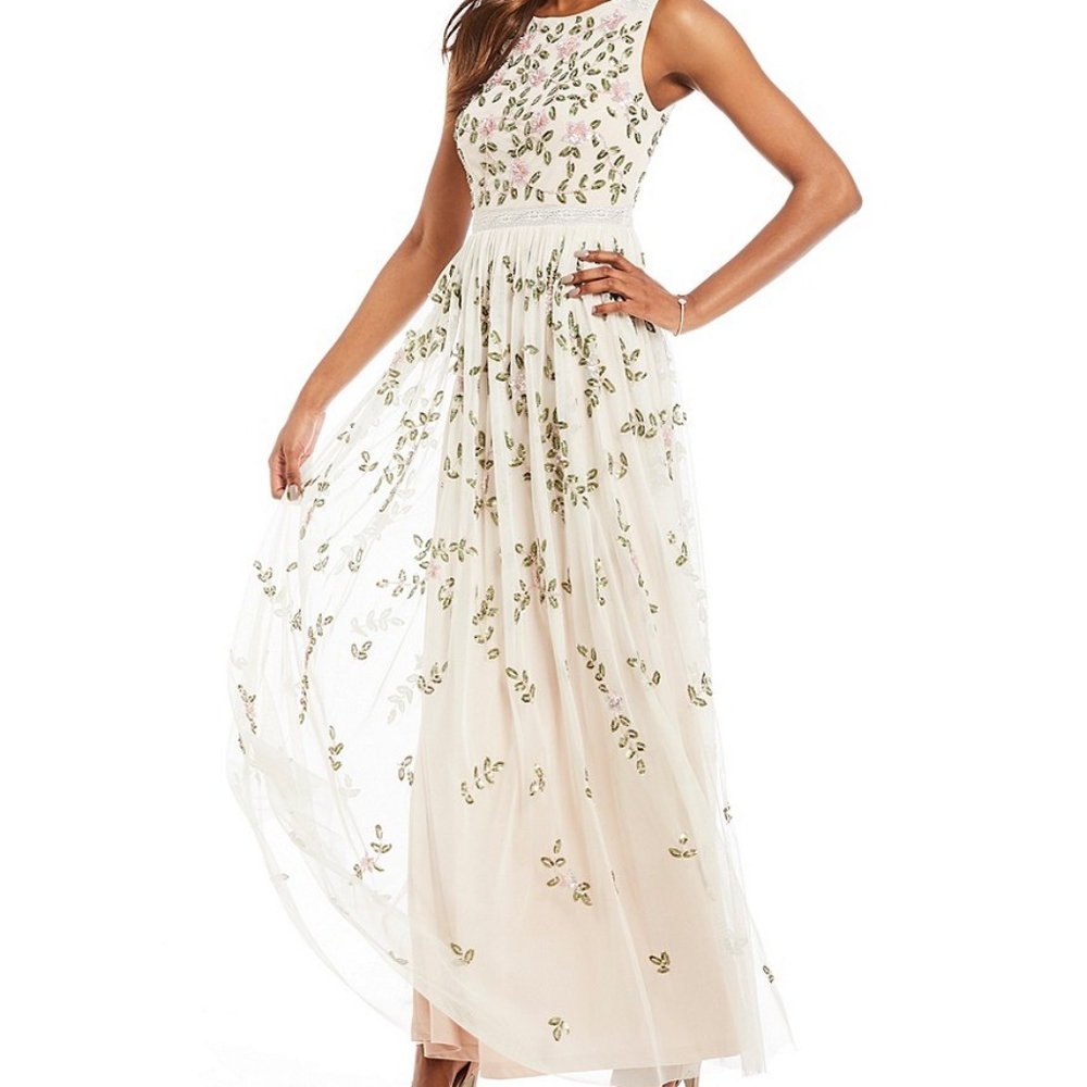 Adrianna Papell Flower Sequin Gown. Beaded dress